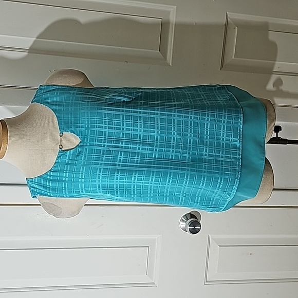 Dana Buchman sleevless tourqwise top. Size small.  Lovely chiffon overlay. - Picture 1 of 9